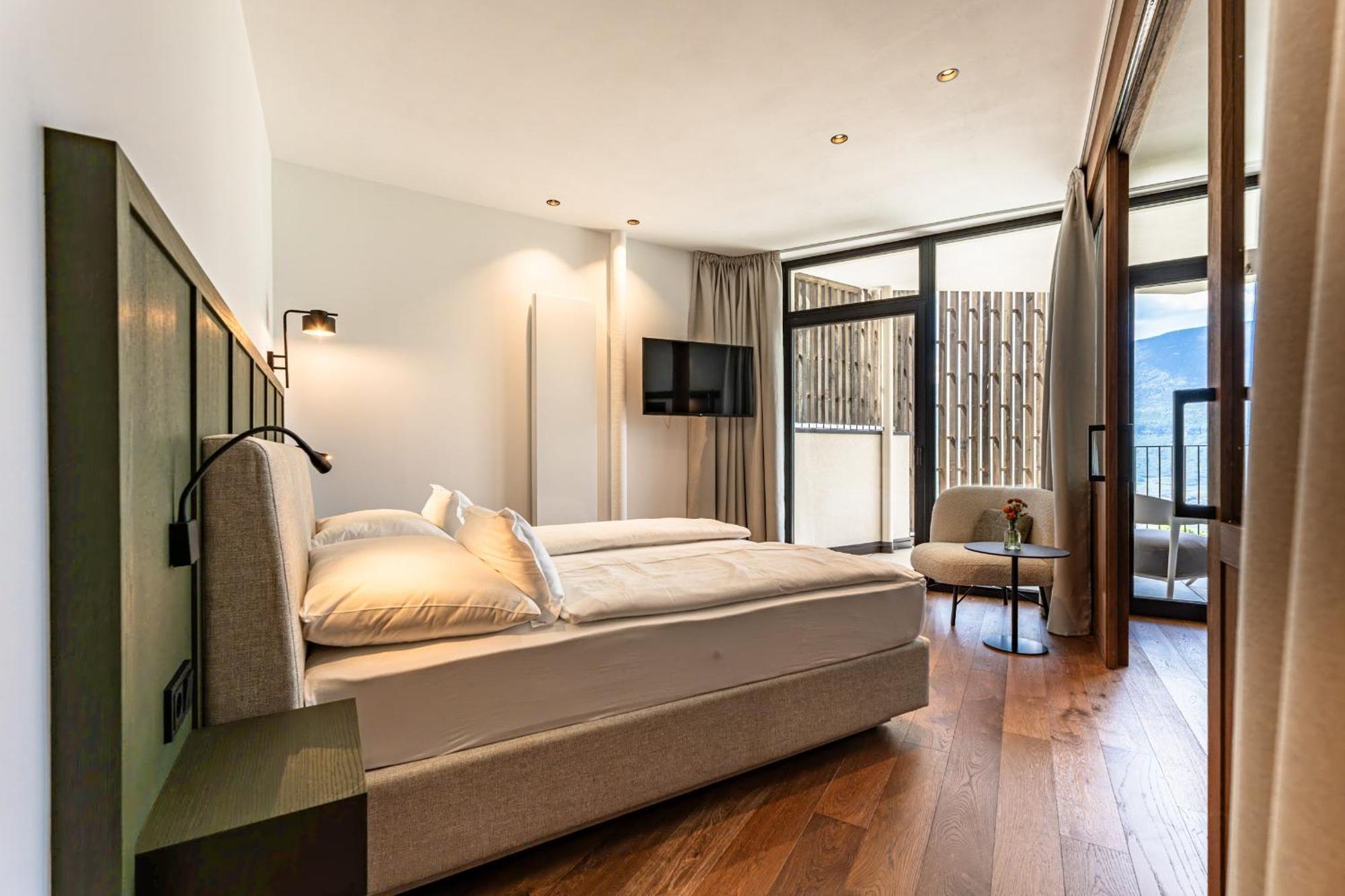 Hotel Tenz 2025 Монтанья Экстерьер фото